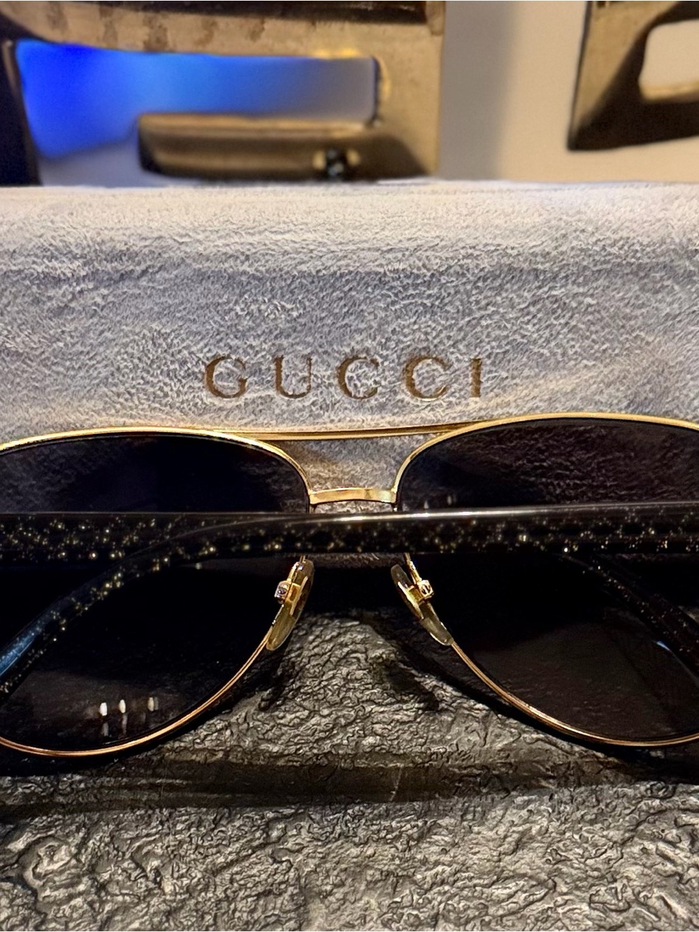 Gucci GG 4239/S Gold Aviator Sunglasses Brown Gradient Lenses w/ Case - Picture 3 of 5